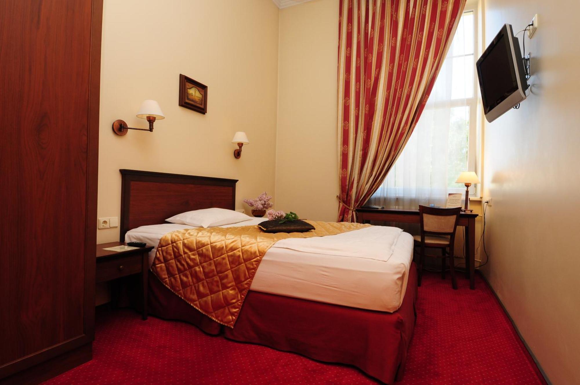 Conviva Hotel Panevezys Bagian luar foto