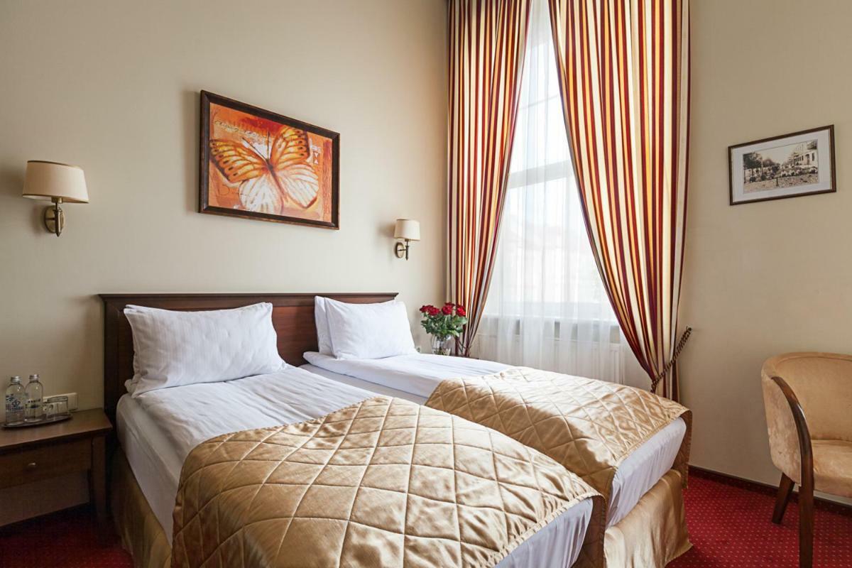 Conviva Hotel Panevezys Bagian luar foto