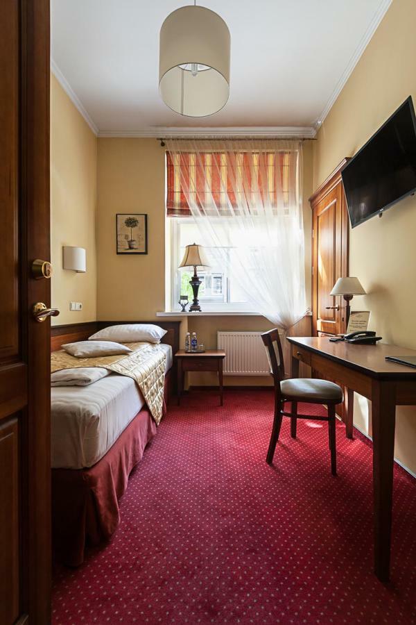 Conviva Hotel Panevezys Bagian luar foto