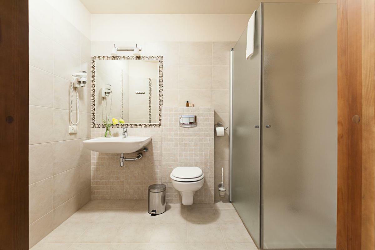Conviva Hotel Panevezys Bagian luar foto