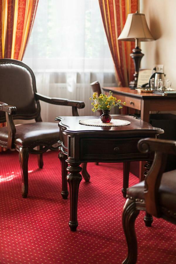 Conviva Hotel Panevezys Bagian luar foto